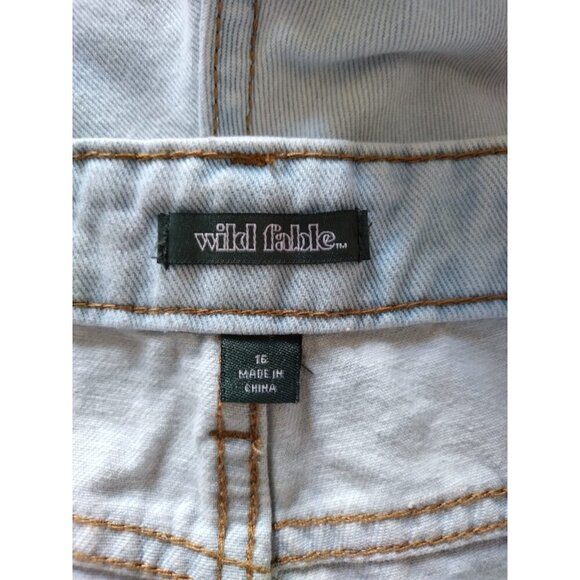 Wild Fable Women's Super High Waisted Light Wash Denim Cutout Shorts. NWT - Picture 3 of 9
